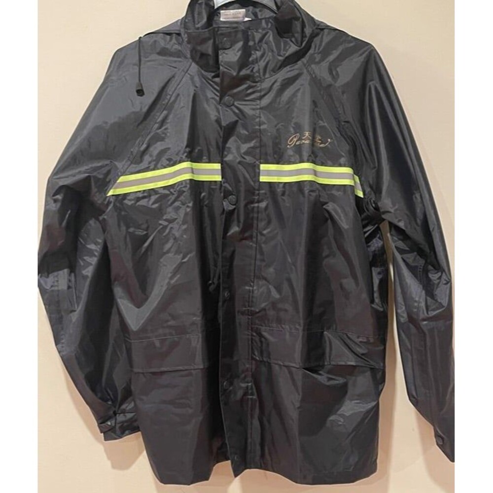 Black rain/trench jacket. Size 8 unisex